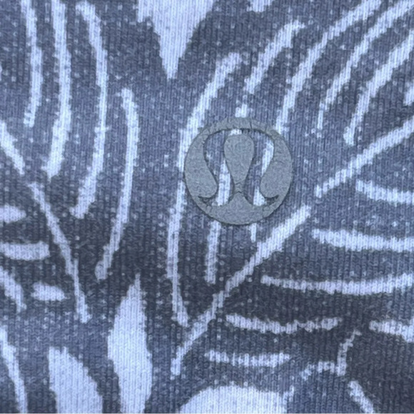 Lululemon Legging Womens 8/10 Gray Wunder‎ Under Crop Athletic Stretch Workout - Picture 3 of 8